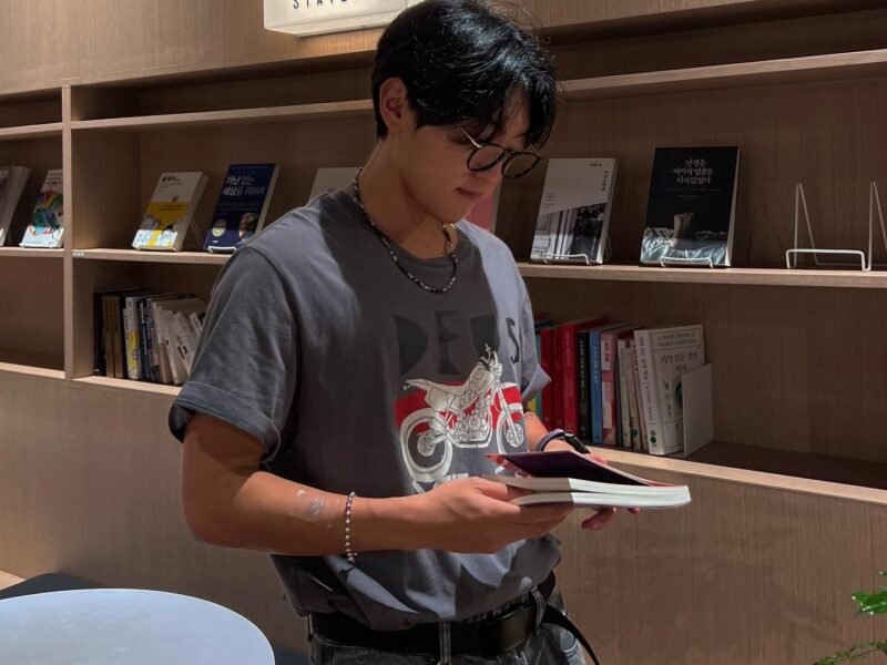 VANS プリントTシャツ/ VANS T-shirt